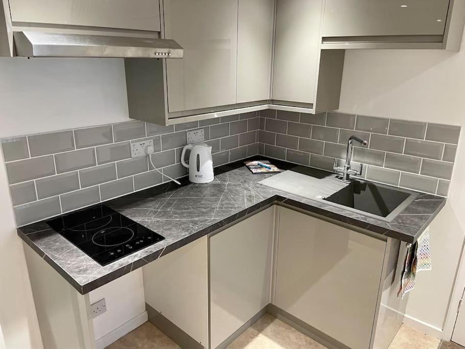 *Close To Beach* One Bedroom Suite With Parking Overstrand Bagian luar foto